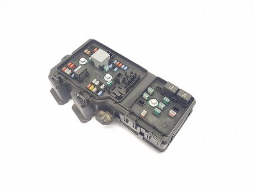 fuse-box-land-rover-range-rover-evoque-l551-2018-32198882 main image
