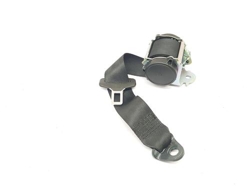 Sikkerhedssele bag midten PEUGEOT 208 I (CA_, CC_) 1.2 VTI 82 (82 hp) 31983384