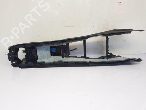 Armrest / Center console BMW 1 (F40) M 135 i xDrive | BP29292823I20 