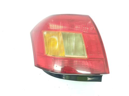 Farolim direito TOYOTA COROLLA (_E12_) 1.6 VVT-i (ZZE121_, ZZE121R) (110 hp) 32127362