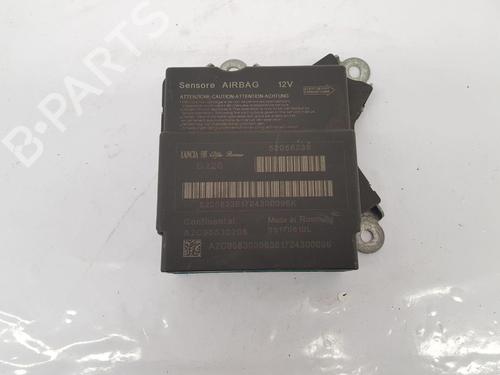 Used ECU airbags ECU airbags FIAT 500 (312_) 1.2 (312AXA1A) (69 hp) 33889950 33889950
