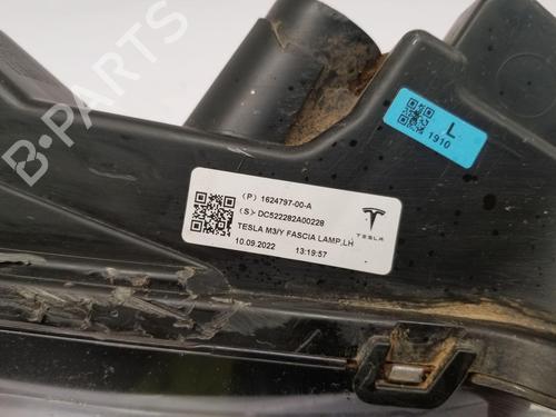Left front fog light TESLA MODEL Y (5YJY) EV Performance All-wheel Drive | BP39027622C30 - Image 4