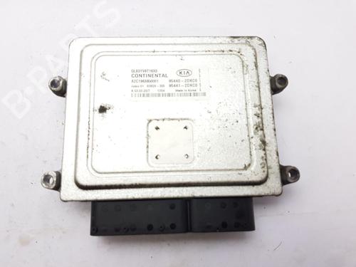 Used Engine control unit (ECU) KIA SPORTAGE IV (QL, QLE) 1.6 T-GDI AWD (177 hp) 22674659