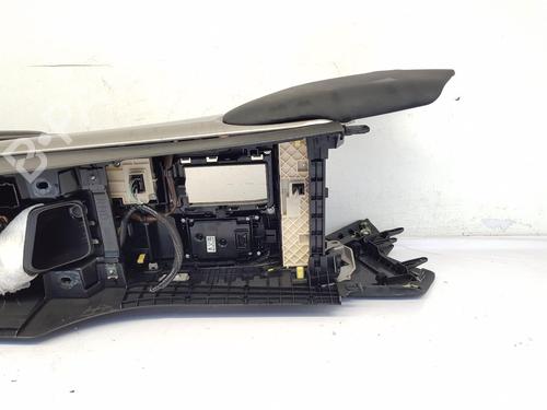 Armrest / Center console LEXUS IS III (_E3_) 300h (AVE30_, AVE30R) | BP26943155I20 