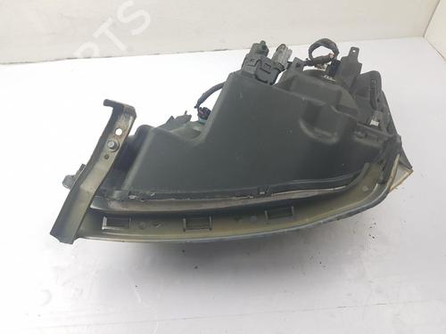 Right headlight HONDA CIVIC VII Hatchback (EU, EP, EV) 1.6 i (EP2, EU8, EU6) | BP30977035C29 