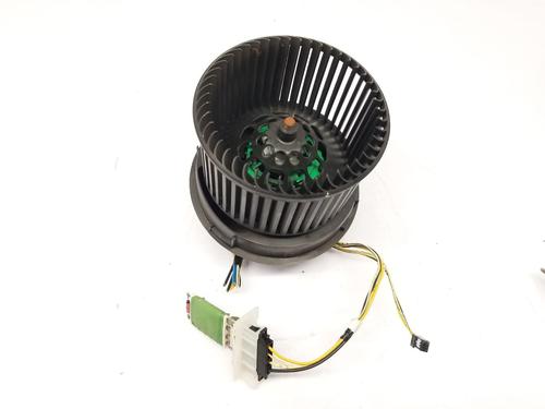 Used Heater blower motor Heater blower motor PEUGEOT 107 (PM_, PN_) 1.0 (68 hp) 36144358 36144358