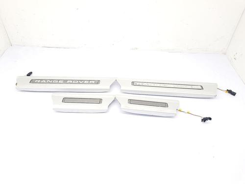 Used Right sideskirt Right sideskirt 36801273 36801273