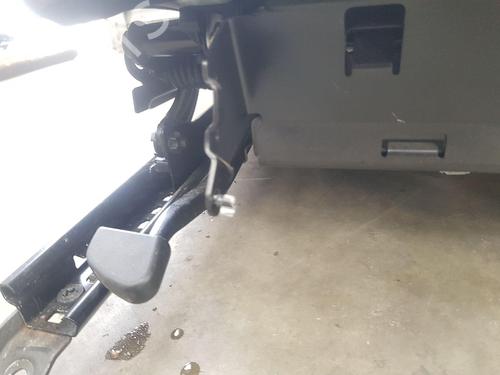 Left front seat MERCEDES-BENZ GLA-CLASS (X156) GLA 200 CDI / d (156.908) | BP22663897C15 