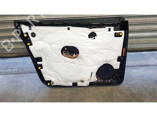 Høyre frontpanel TESLA MODEL Y (5YJY) EV Performance All-wheel Drive | BP35746019C59  - Image 6