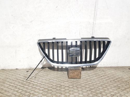 Used Grille SEAT IBIZA IV (6J5, 6P1) 1.9 TDI (105 hp) 30839938