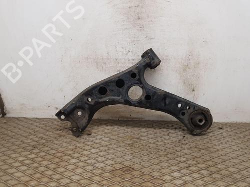 Used Right front suspension arm Right front suspension arm TOYOTA C-HR (_X1_) 1.8 Hybrid (ZYX10_, ZYX11_, ZYX10R, ZYX11R) (122 hp) 32455175 32455175