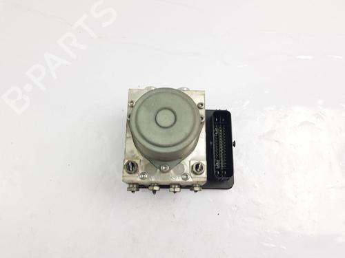 Used ABS pump MERCEDES-BENZ GLC (X253) 220 d 4-matic (253.915) (194 hp) 25840192