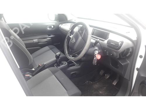 Rear right wheel arch trim CITROËN C4 CACTUS 1.2 VTi 82 | BP22208562C137 