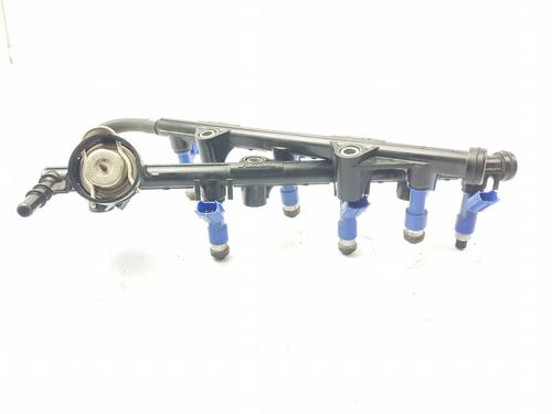 Injection rail LOTUS EXIGE 3.5 350 S | BP37462339M98 - Image 2