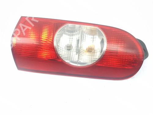 Feu arrière droit VAUXHALL MOVANO Mk I (A) Van (X70) 2.5 CDTI (FD) (101 hp) 30520647