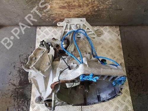 Used Gearbox FIAT 500L (351_, 352_) 1.3 D Multijet (199.LYM11, 199.LYM1A) (95 hp) 25840402