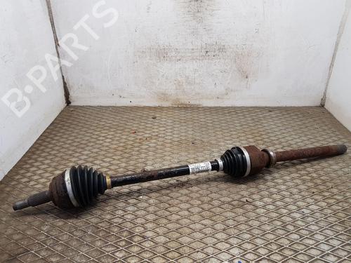 Used Right front driveshaft PEUGEOT 3008 II SUV (MC_, MR_, MJ_, M4_) 1.5 BlueHDi 130 (131 hp) 31282563