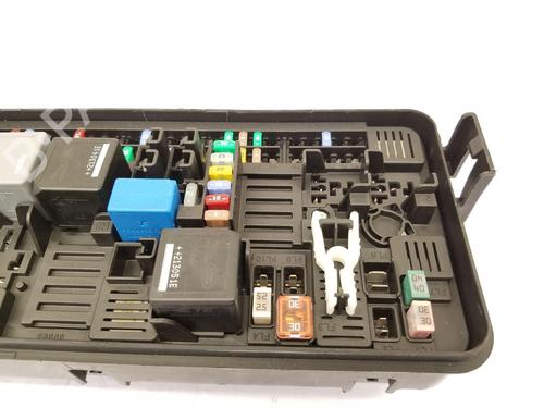 Fuse box LAND ROVER DEFENDER Station Wagon (L663) | BP38410767E1 - Image 3