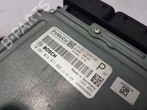 Engine control unit (ECU) LAND ROVER RANGE ROVER SPORT I (L320) 3.0 D 4x4 | BP30948562M57