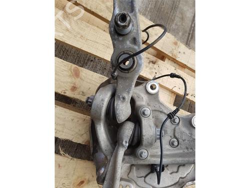 Left front steering knuckle MERCEDES-BENZ C-CLASS Convertible (A205) C 200 EQ Boost (205.477) | BP22680618M25 