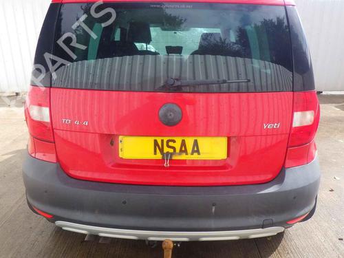 Right headlight SKODA YETI (5L) 2.0 TDI 4x4 | BP37233029C29 - Image 12
