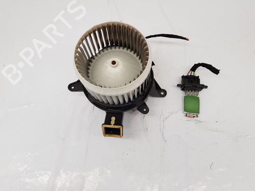 Used Heater blower motor Heater blower motor FIAT 500L (351_, 352_) 1.3 D Multijet (199LXY1A, 199LXY11) (84 hp) 34407070 34407070