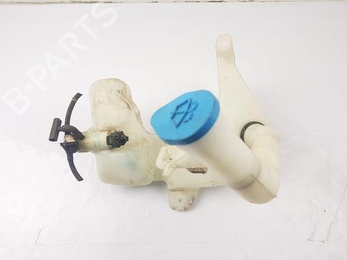 Used Windscreen washer tank HONDA JAZZ III (GE_, GG_, GP_, ZA_) 1.3 i (GE6, GG3, GG6) (100 hp) 29597733