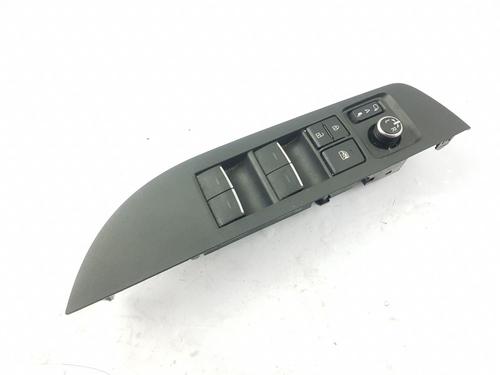 Used Right front window switch TOYOTA COROLLA Hatchback (_E21_, _EA1_, _EH1_) 2.0 Hybrid (MZEH12) (180 hp) 28413426