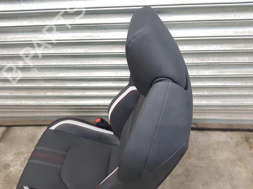 Left front seat TOYOTA COROLLA Hatchback (_E21_, _EA1_, _EH1_) 1.8 Hybrid (ZWE211, ZWE219) | BP29620592C15 