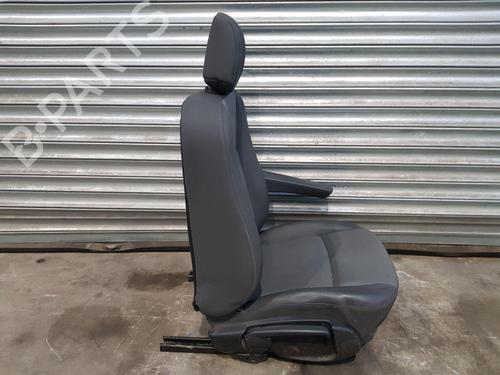Right front seat VAUXHALL MOVANO Mk II (B) Chassis/Cab (X62) 2.3 CDTI FWD (UV, HV, EV) | BP31663268C16 