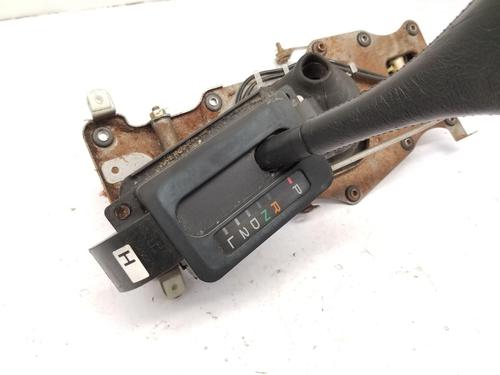 Gear lever TOYOTA LAND CRUISER 90 (_J9_) 3.0 TD (KZJ90_, KZJ95_, KZJ90R, KZJ95R, KZJ90W, KZJ95W) | BP28329642M90 
