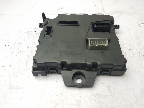 Used Electronic module Electronic module RENAULT MASTER III Van (FV) 2.3 dCi 110 FWD (FV0R, FV0W, FV1A) (110 hp) 33559047 33559047