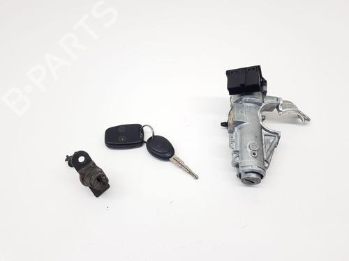 Used Ignition barrel LAND ROVER FREELANDER I (L314) 1.8 16V 4x4 (117 hp) 31053739