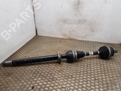 Drivaksel fortil Højre MERCEDES-BENZ A-CLASS (W176) A 180 CDI / d (176.012) (109 hp) 31282588