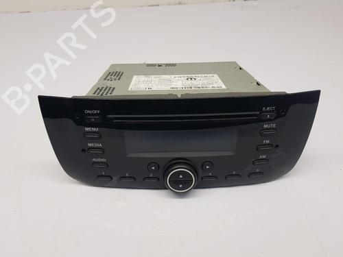 Autoradio FIAT PUNTO (199_) 1.4 (199AXB1A, 199BXB1A, 199BXB11, 199AXB11) (78 hp) 29900551