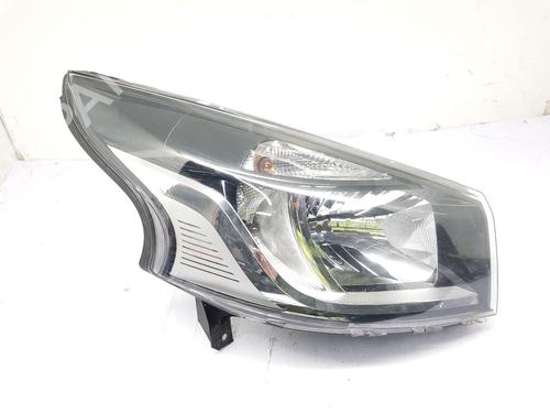 right-headlight-renault-trafic-iii-van-fg_-2014-31959739 main image