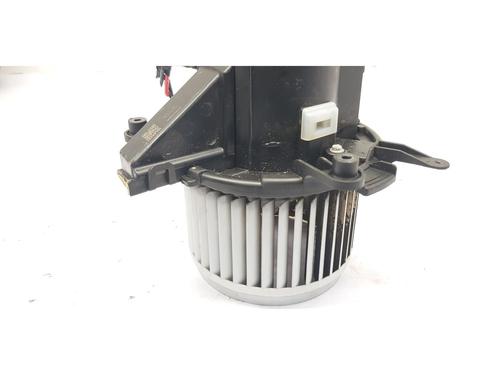 Heater blower motor PEUGEOT EXPERT Van (V_) 2.0 BlueHDi 120 | BP26943260M62 