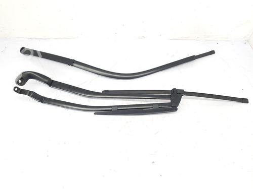 Used Front windshield wiper arm Front windshield wiper arm 37270963 37270963