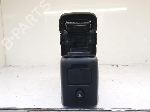 Armrest / Center console TOYOTA AVENSIS (_T25_) 2.0 D-4D (ADT250_, ADT250R) | BP22671873I20 