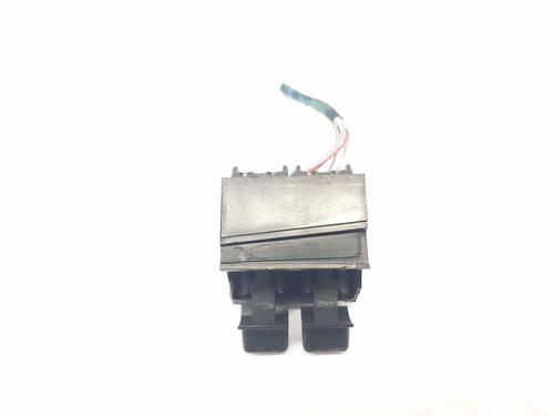 right-front-window-switch-audi-tt-8n3-1998-1999-2000-2001-2002-2003-2004-2005-2006-2007-31983361 main image