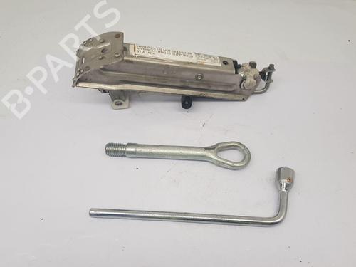 Used Jack Kit Jack Kit MERCEDES-BENZ E-CLASS Coupe (C207) E 250 CDI / BlueTEC / d (207.303, 207.304) (204 hp) 34042821 34042821