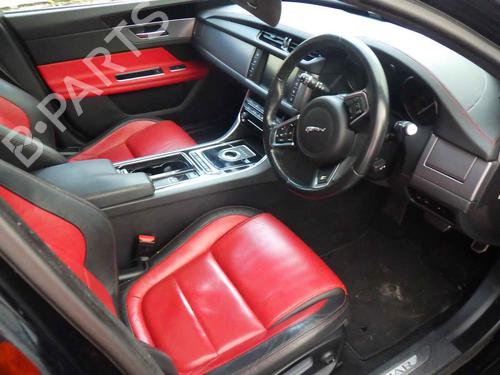 Lampa tylna klapy bagażnika prawa JAGUAR XF II (X260) 2.0 D | BP30796229C80