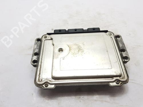 Engine control unit (ECU) VAUXHALL VIVARO A Van (X83) 1.9 DTI | BP30948486M57