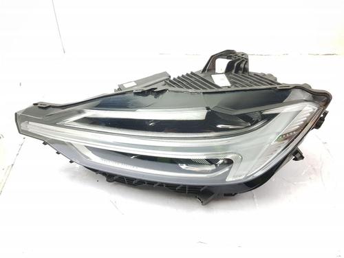 Used Left headlight VOLVO XC60 II (246) T5 AWD (250 hp) 32509719