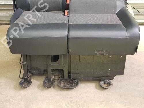 Left front seat VAUXHALL VIVARO C Van (K0) 1.5 | BP36861008C15  - Image 7