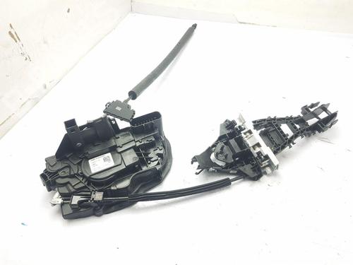 front-left-lock-land-rover-defender-station-wagon-l663-2019-34169130 main image