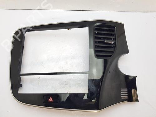 Middle console MITSUBISHI OUTLANDER III (GG_W, GF_W, ZJ, ZL, ZK) 2.0 Hybrid 4WD (GG2W) | BP23652792I22 