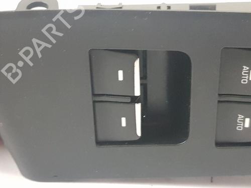 Right front window switch HYUNDAI TUCSON (TL, TLE) | BP32375134I26