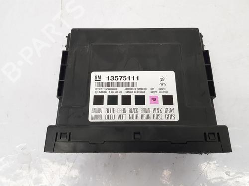 Used Electronic module VAUXHALL ASTRA Mk VI (J) (P10) 1.4 (100 hp) 30290518