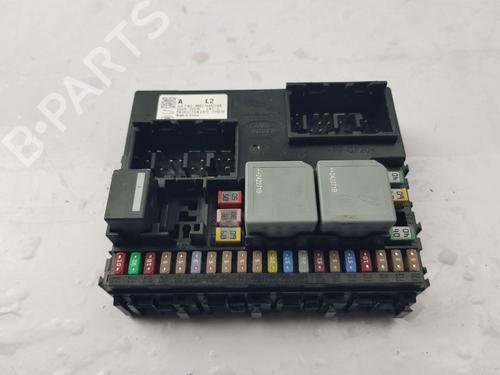 Used Fuse box Fuse box 38088744 38088744